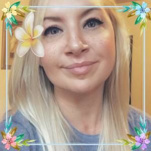 Meet your Posher, Karrie